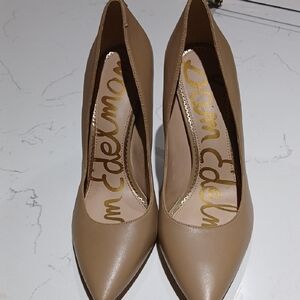 Sam Edelman Tan Heels Classic Stiletto Design
